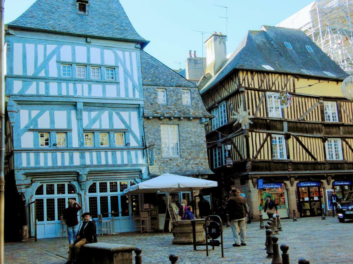 Gate House Lodge Dinan Exterior foto